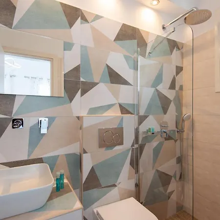 Theodora Apartamento *