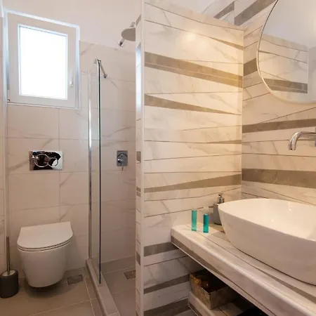 Theodora Apartamento