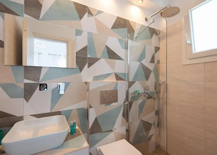 Theodora Lägenhet *