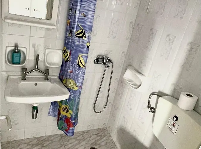 Theodora Kamares (Sifnos)